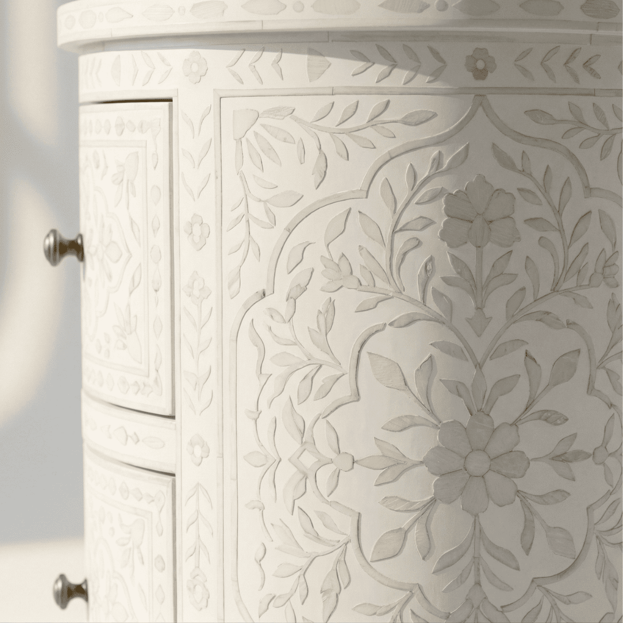 Bone inlay White Round bedside table with 2 Drawers - Image 5