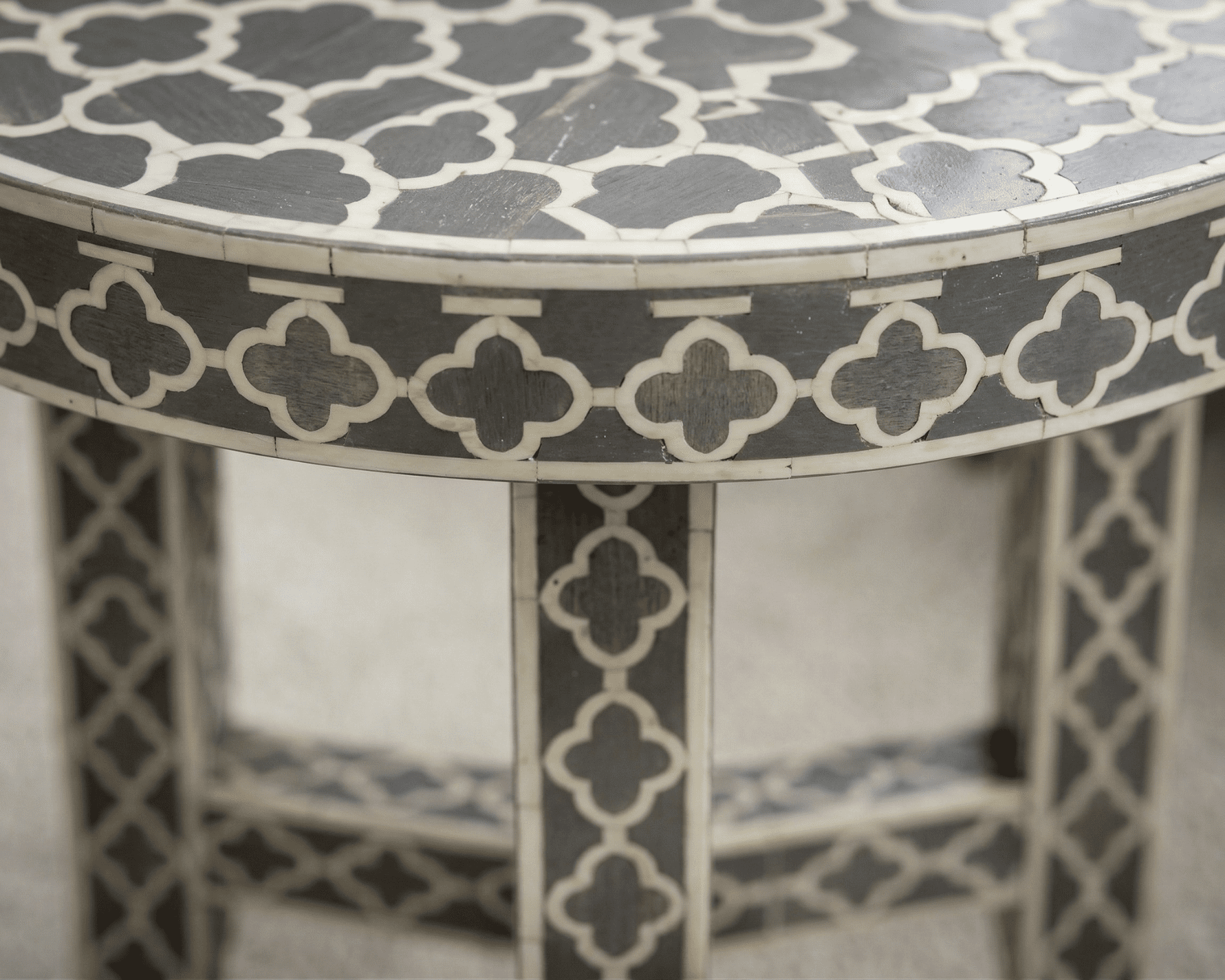 Bone inlay Grey Round bedside table - Image 4