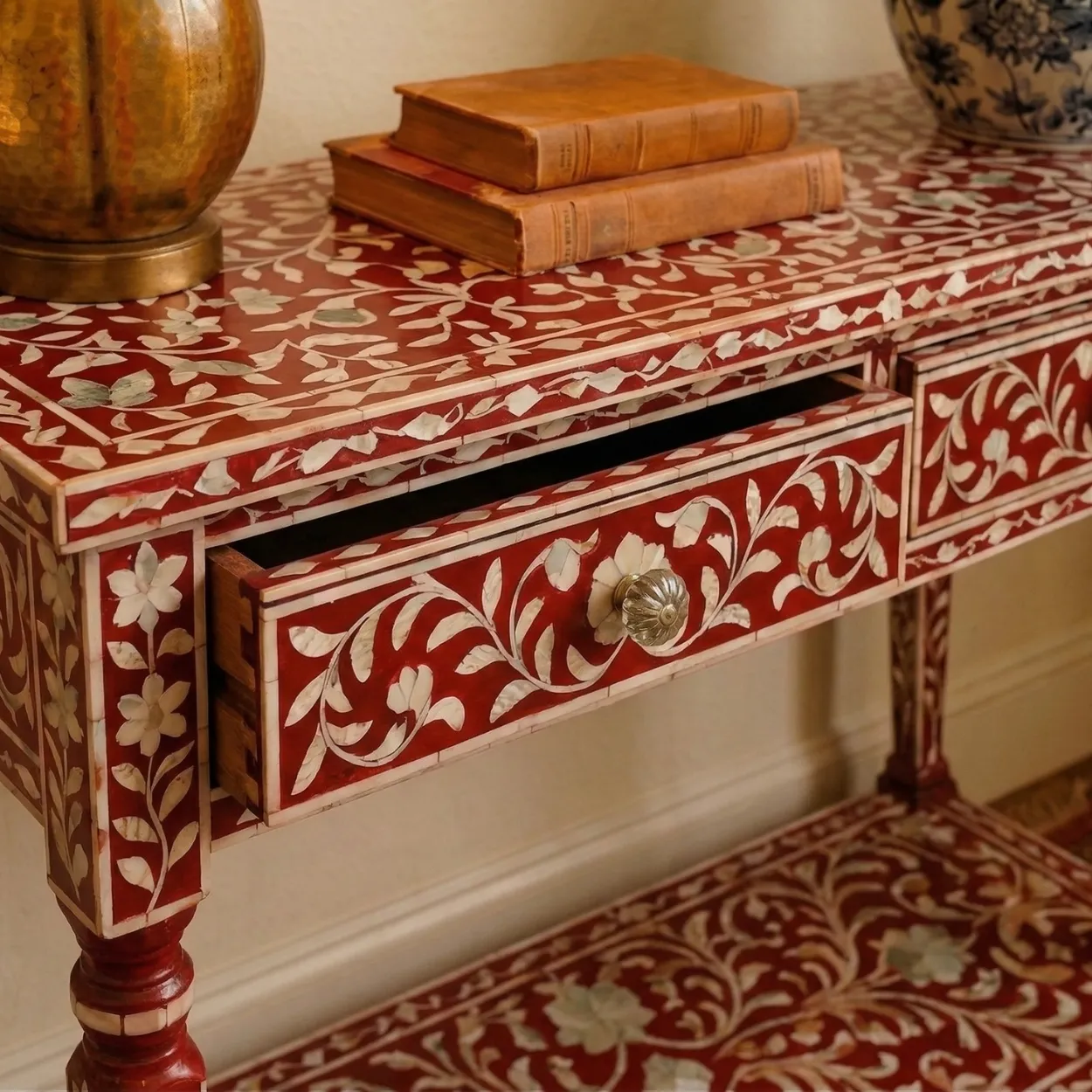 Mother of Pearl Red Console Table - Image 4