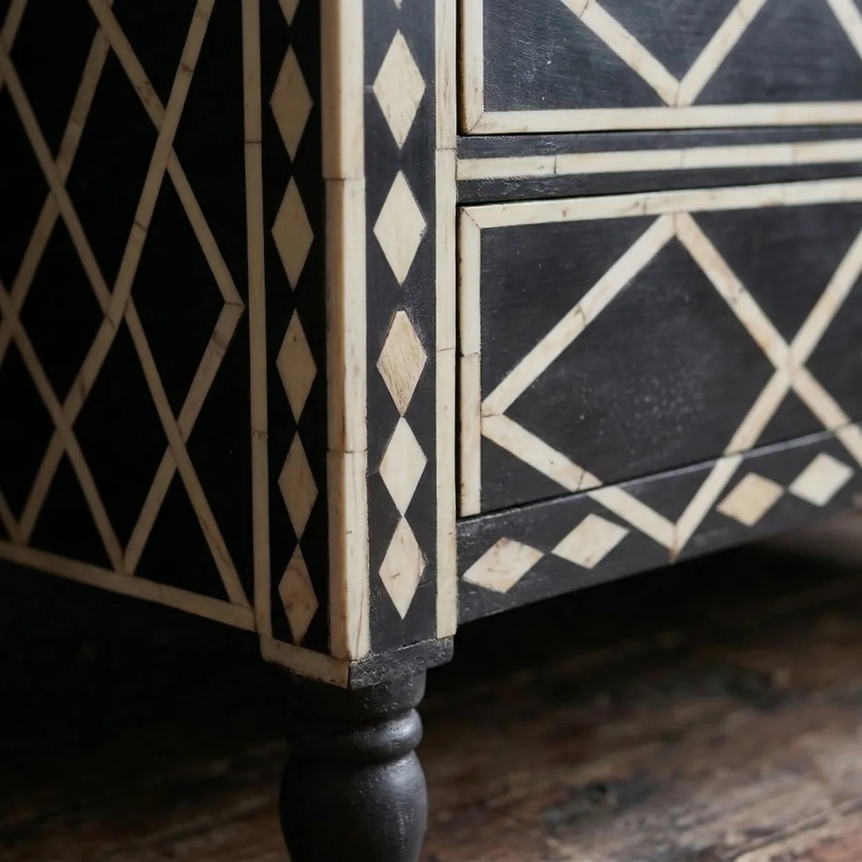 Bone Inlay Black 6 Chest of Drawer - Image 7
