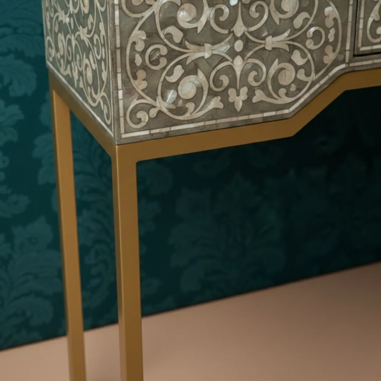 Mother of Pearl Grey Console Table - Image 7